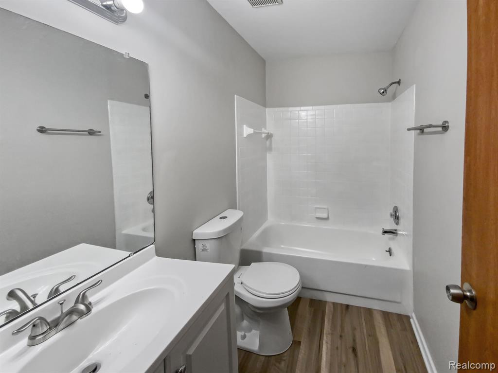 42586 LILLEY POINTE Drive, Canton, MI 48187 — Photo 10