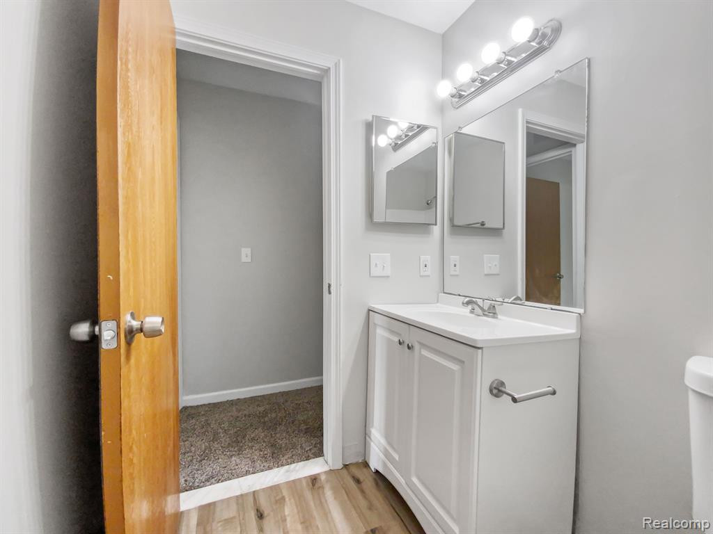 42586 LILLEY POINTE Drive, Canton, MI 48187 — Photo 11
