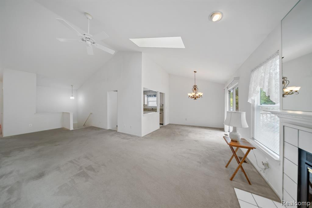 457 N OAK Drive, Commerce Twp, MI 48390 — Photo 11