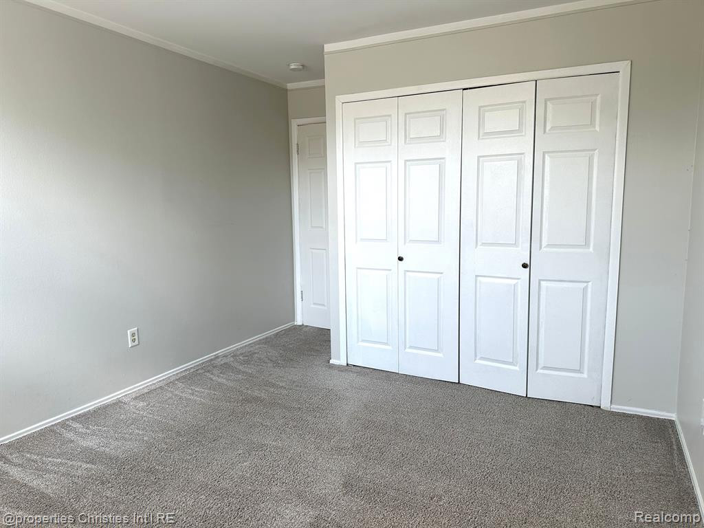 4917 Crooks, Royal Oak, MI 48073 — Photo 3