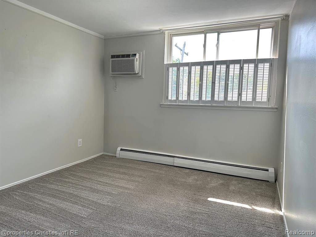 4917 Crooks, Royal Oak, MI 48073 — Photo 4