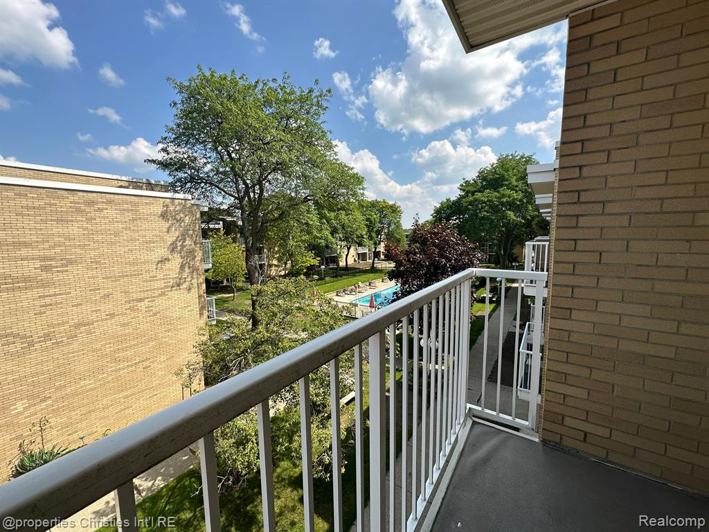 4917 Crooks, Royal Oak, MI 48073 — Photo 25