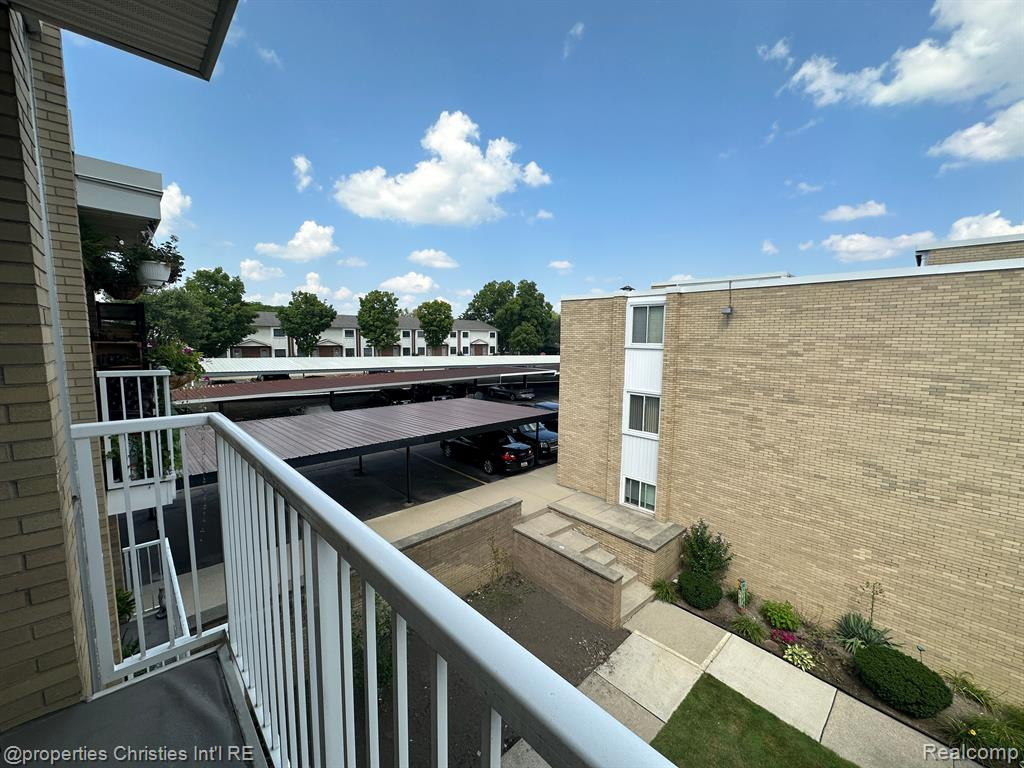 4917 Crooks, Royal Oak, MI 48073 — Photo 28