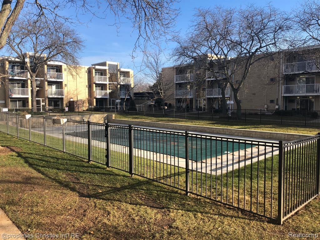 4917 Crooks, Royal Oak, MI 48073 — Photo 29