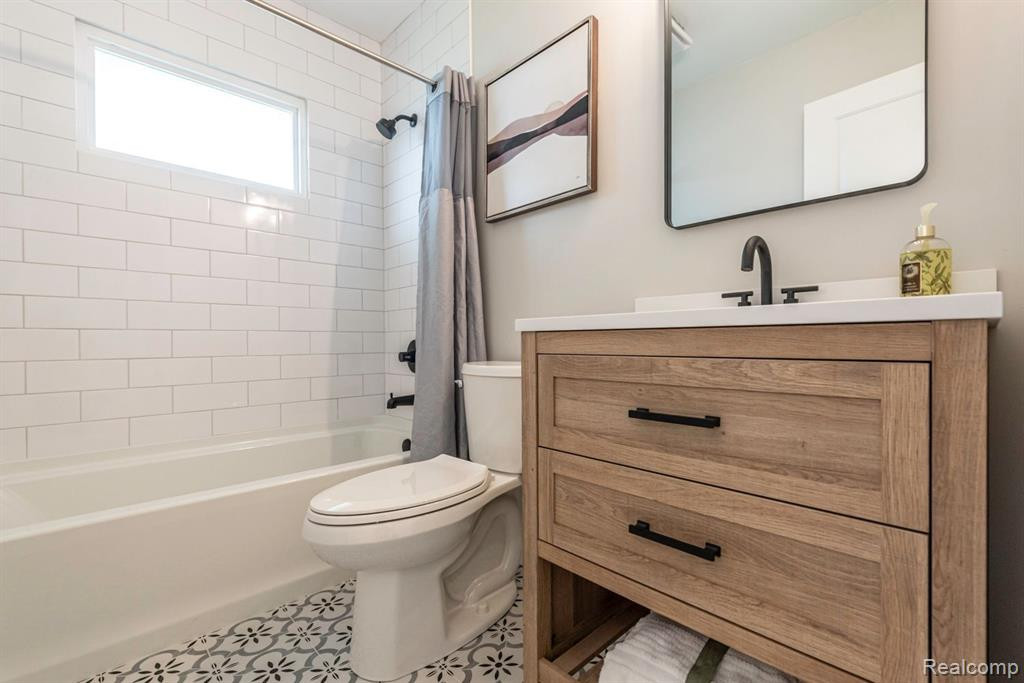 265 NICHOLS Drive, Saline, MI 48176 — Photo 17