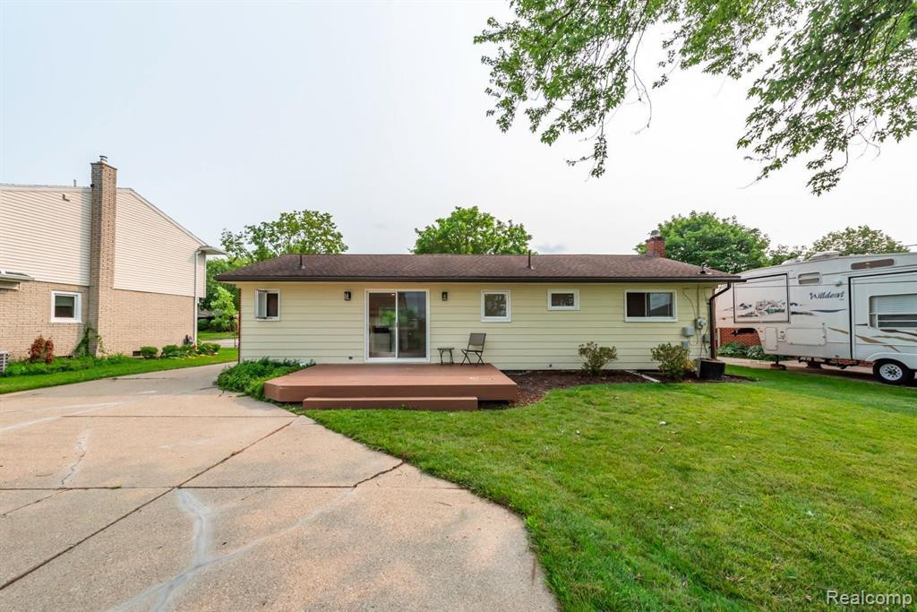 265 NICHOLS Drive, Saline, MI 48176 — Photo 40