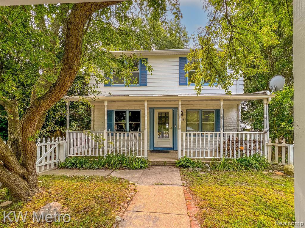 7378 LAKESHORE Drive, Newport, MI 48166 — front exterior