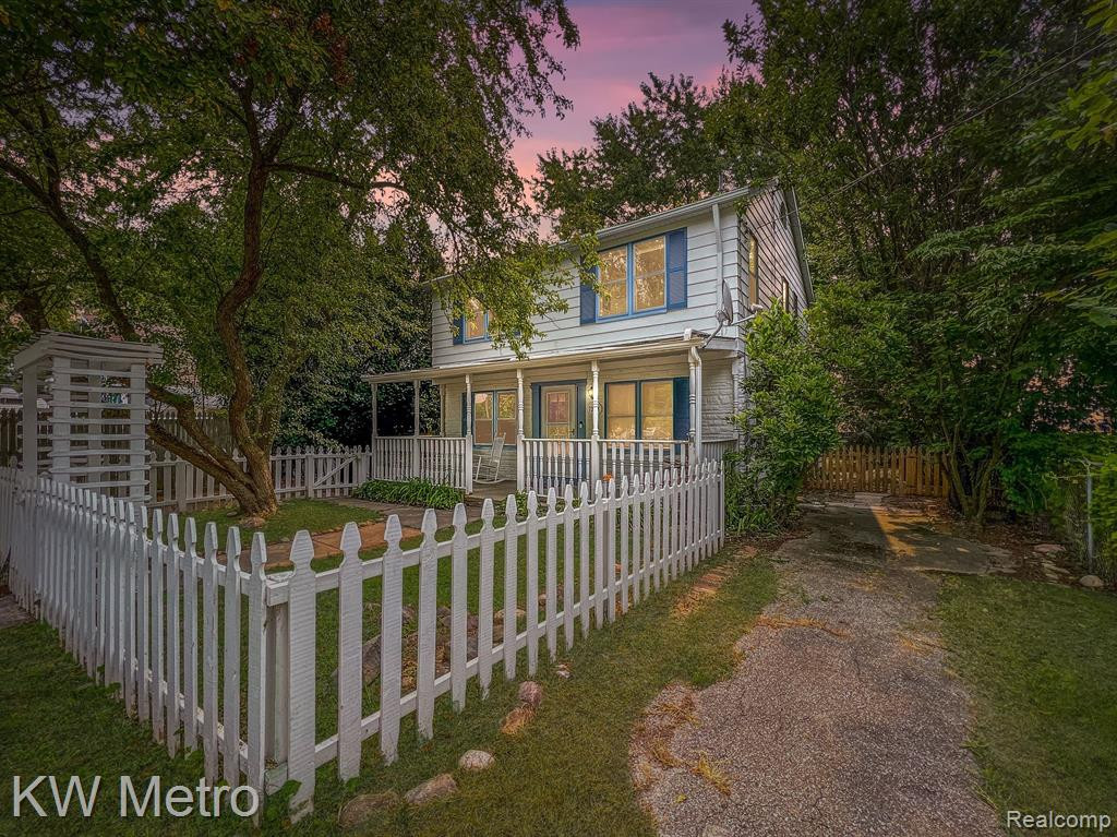 7378 LAKESHORE Drive, Newport, MI 48166 — Photo 2