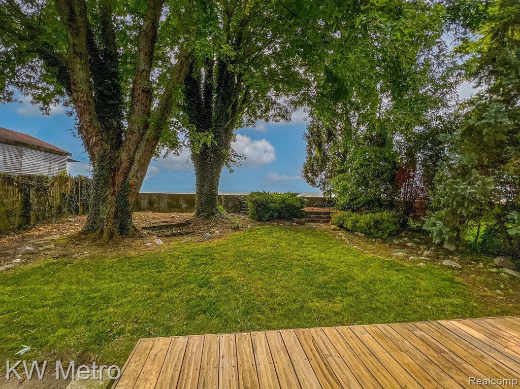 7378 LAKESHORE Drive, Newport, MI 48166 — Photo 3