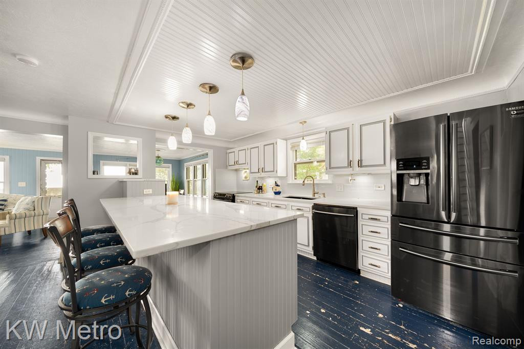 7378 LAKESHORE Drive, Newport, MI 48166 — Photo 7