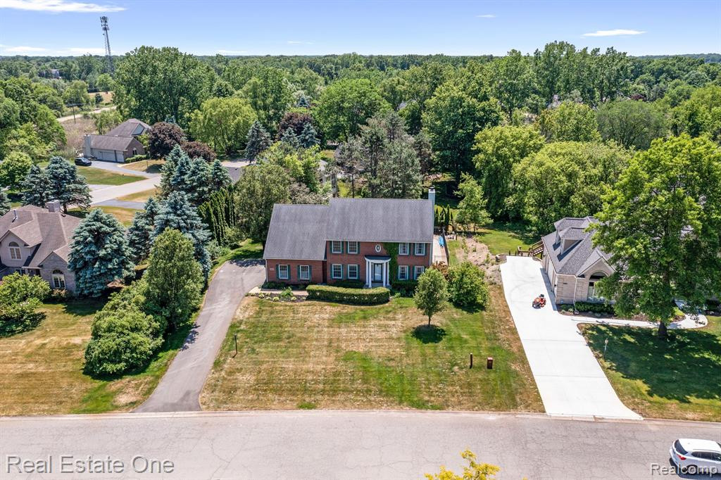 13924 EDENDERRY Drive, South Lyon, MI 48178 — Photo 3