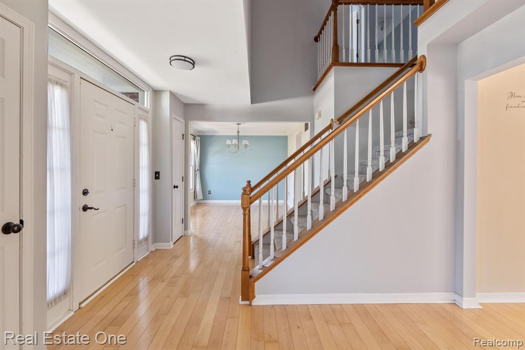 13924 EDENDERRY Drive, South Lyon, MI 48178 — Photo 6