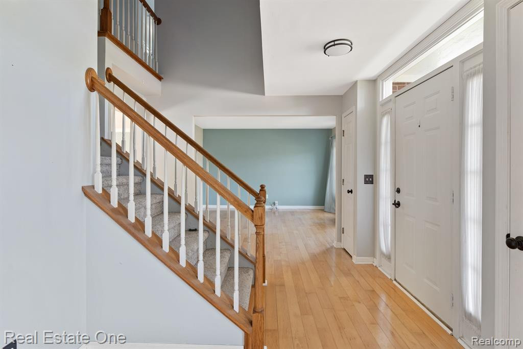13924 EDENDERRY Drive, South Lyon, MI 48178 — Photo 8