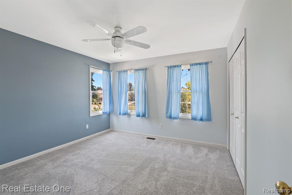 13924 EDENDERRY Drive, South Lyon, MI 48178 — Photo 19