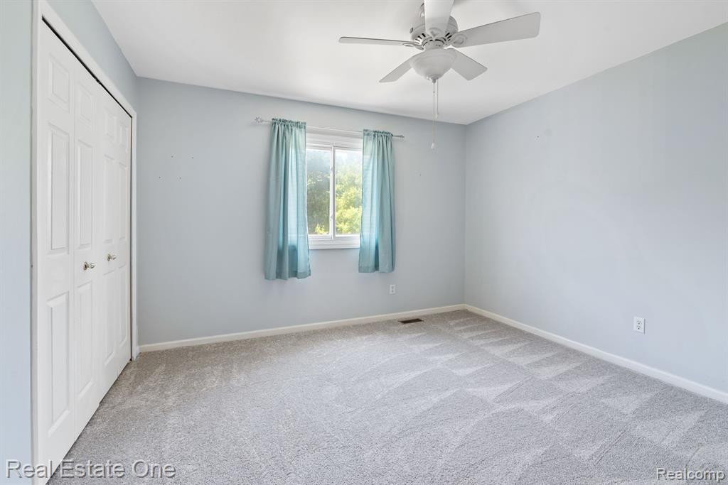 13924 EDENDERRY Drive, South Lyon, MI 48178 — Photo 22