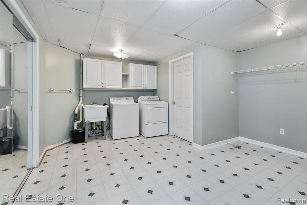 13924 EDENDERRY Drive, South Lyon, MI 48178 — Photo 31