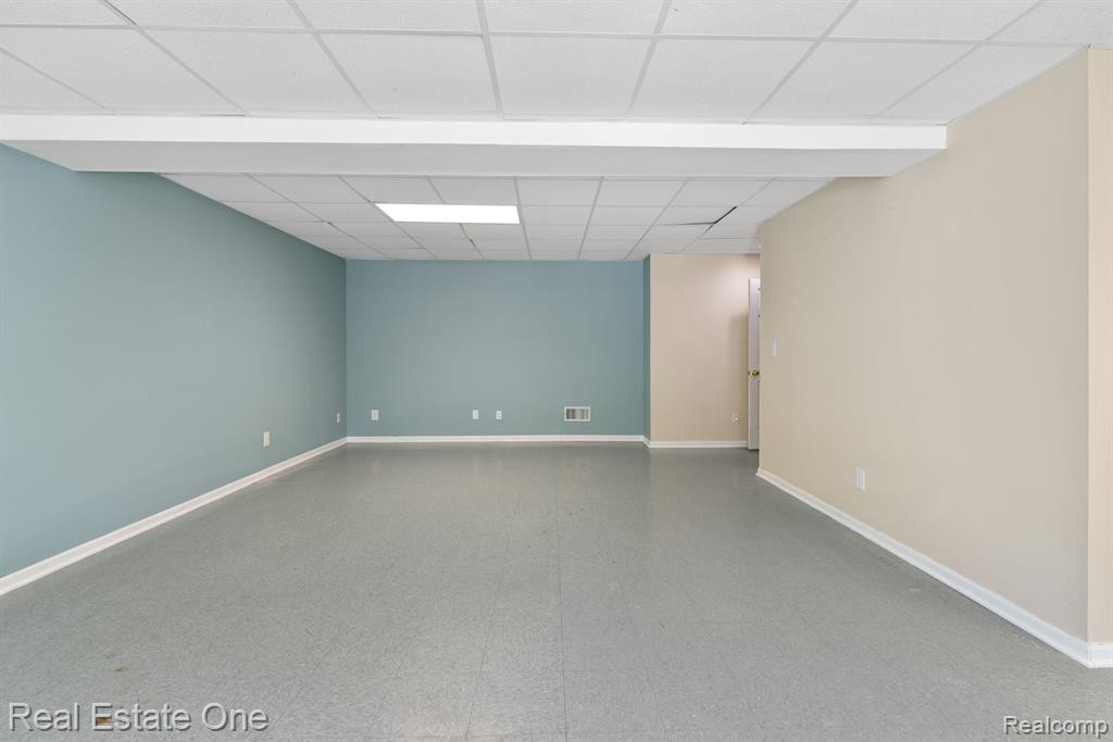 13924 EDENDERRY Drive, South Lyon, MI 48178 — Photo 34