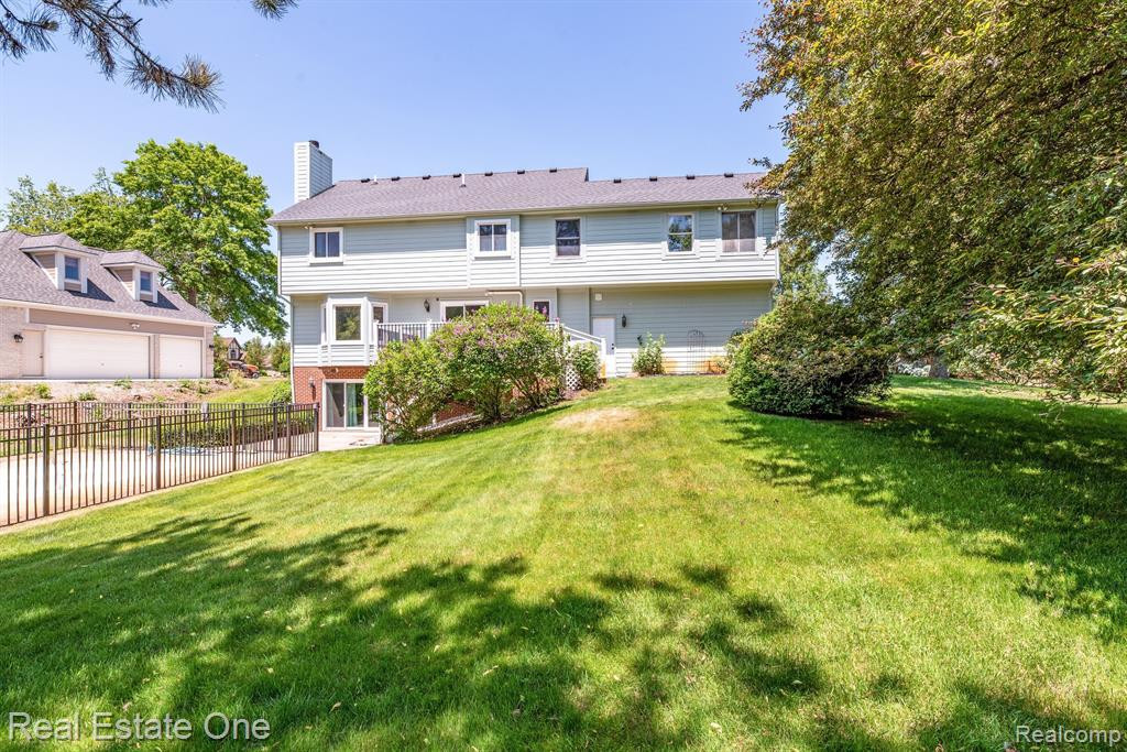 13924 EDENDERRY Drive, South Lyon, MI 48178 — Photo 40