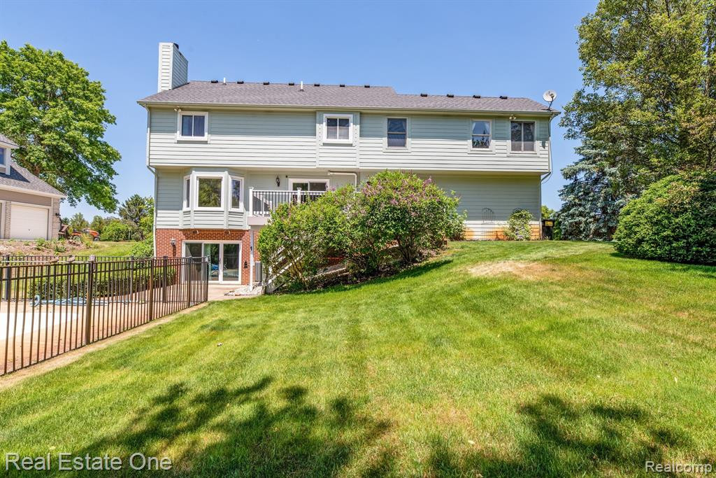 13924 EDENDERRY Drive, South Lyon, MI 48178 — Photo 43