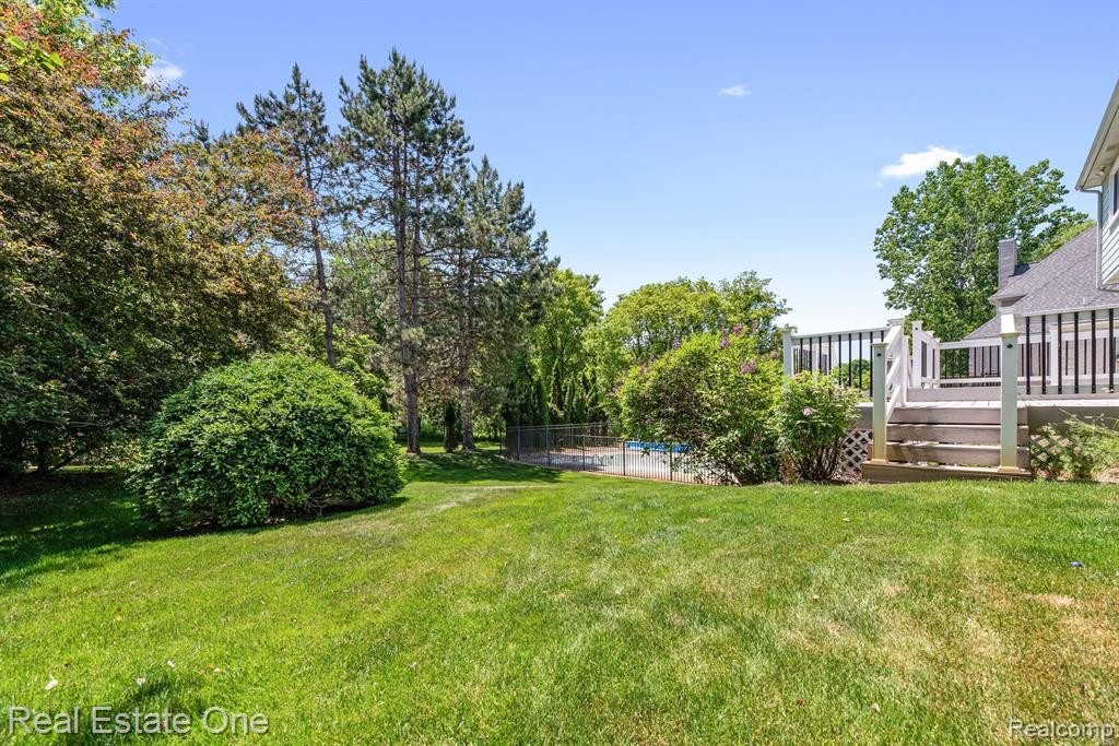 13924 EDENDERRY Drive, South Lyon, MI 48178 — Photo 45