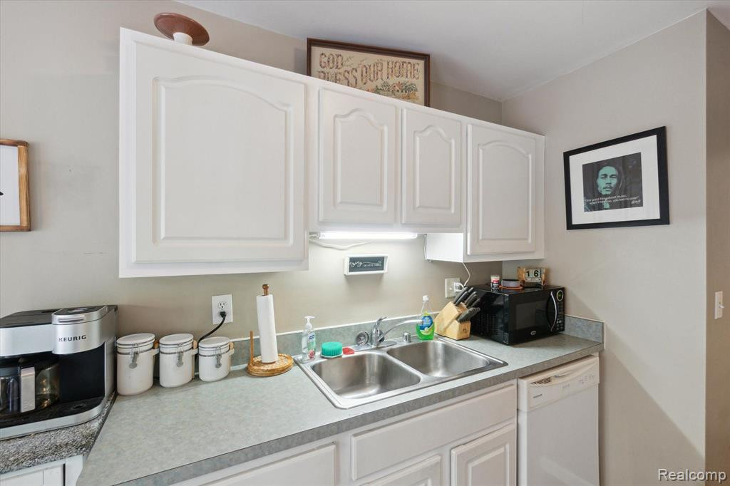 41012 Northwind Drive, Canton, MI 48188 — Photo 14
