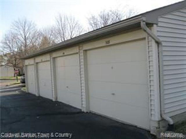 310 SPRING BROOKE Drive, 6, Brighton, MI 48116 — Photo 14