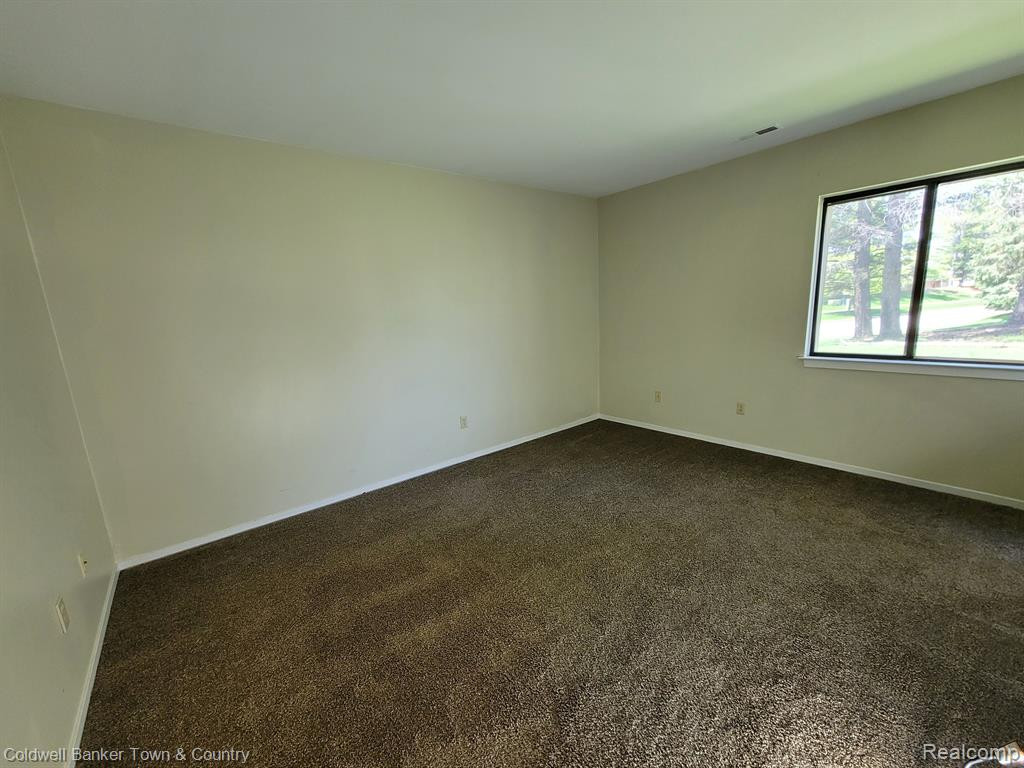 310 SPRING BROOKE Drive, 6, Brighton, MI 48116 — Photo 16