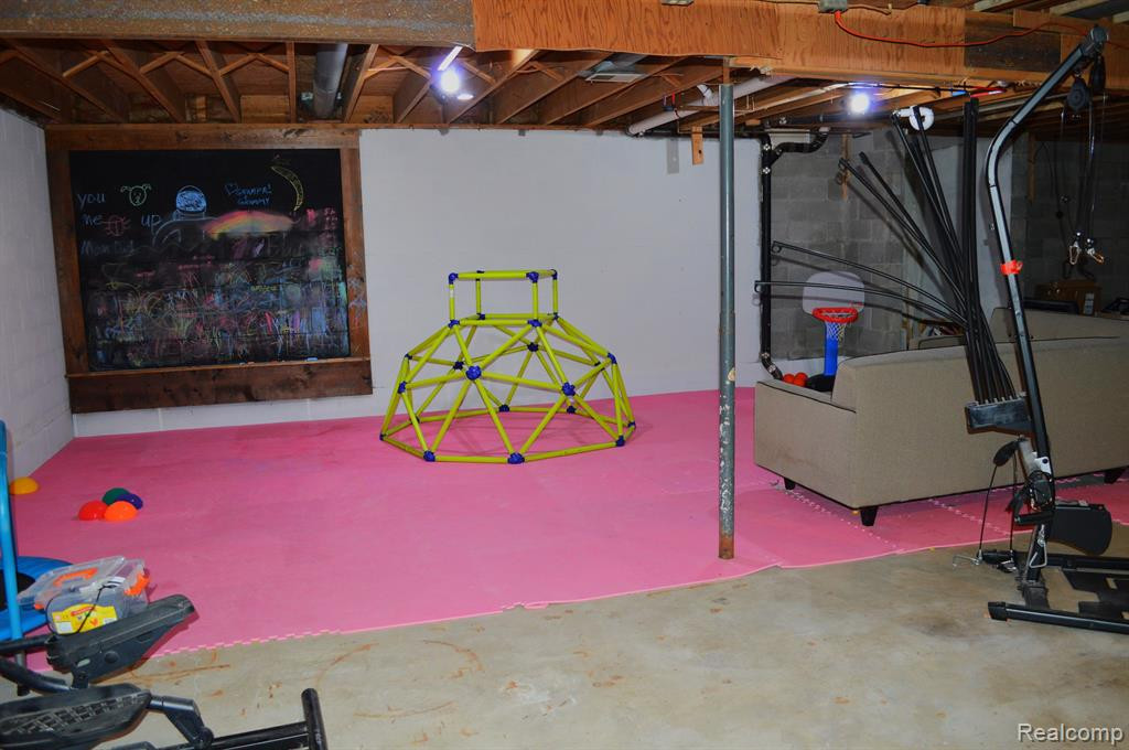 6336 VIRGINIA Street, Cass City, MI 48726 — Photo 38