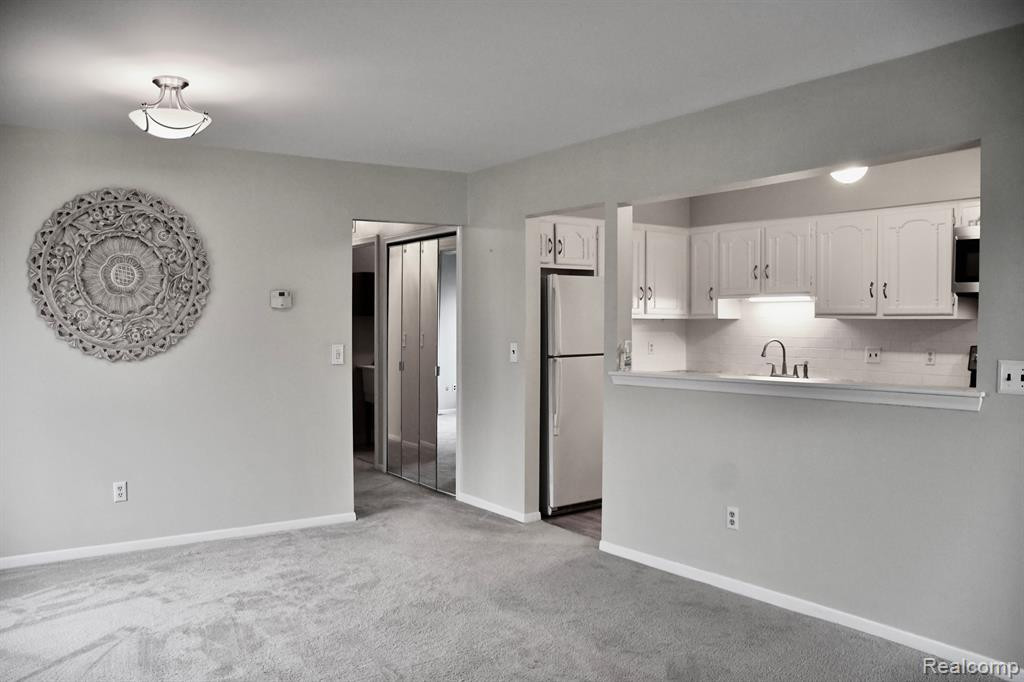 41578 BEDFORD Drive, Canton, MI 48187 — Photo 4