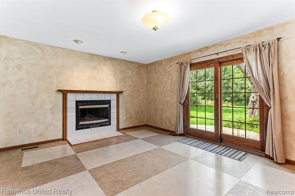 44030 STASSEN Avenue, Novi, MI — Photo 11
