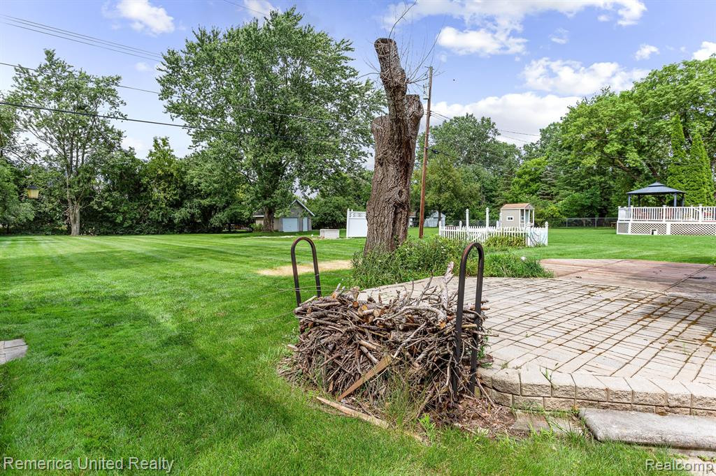 44030 STASSEN Avenue, Novi, MI — Photo 28