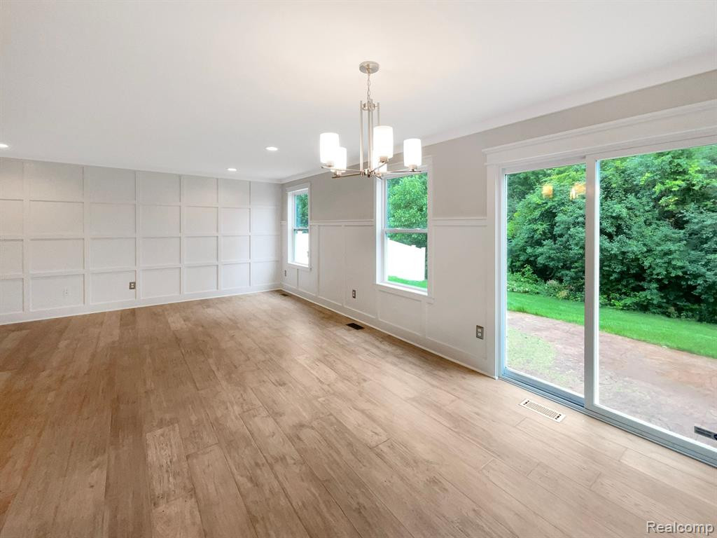 8212 BAYBERRY, Dexter, MI 48130 — Photo 6