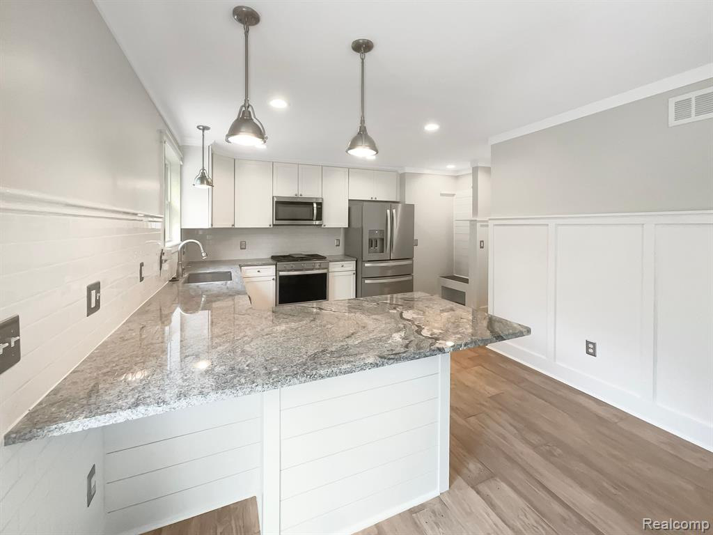 8212 BAYBERRY, Dexter, MI 48130 — Photo 7