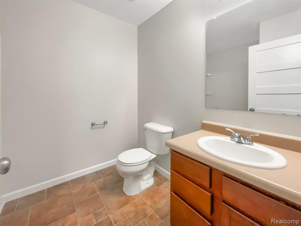 8212 BAYBERRY, Dexter, MI 48130 — Photo 15
