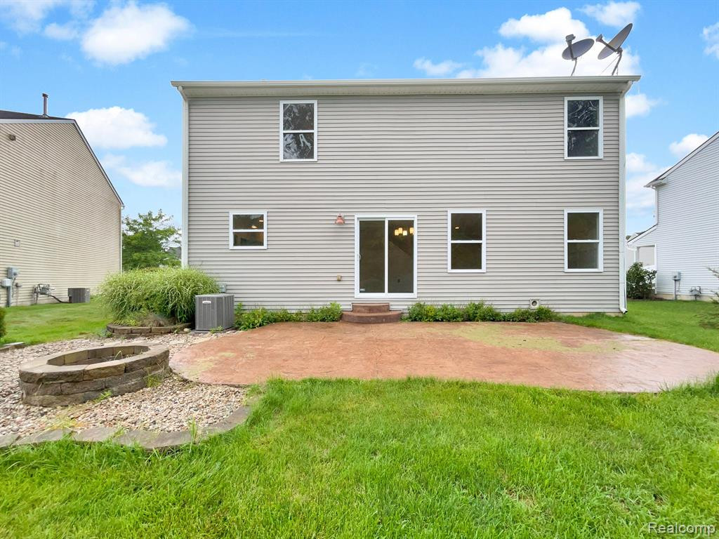 8212 BAYBERRY, Dexter, MI 48130 — Photo 22