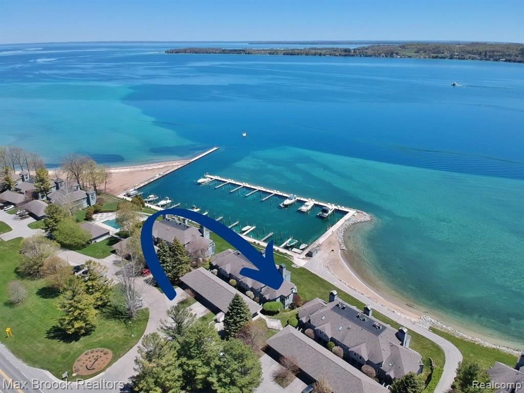 748 N YACHT CLUB Drive, 28, Suttons Bay, MI 49682 — Photo 5