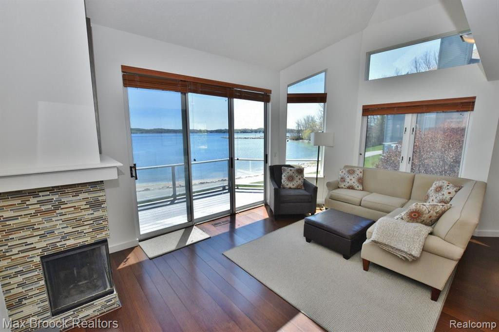 748 N YACHT CLUB Drive, 28, Suttons Bay, MI 49682 — Photo 13
