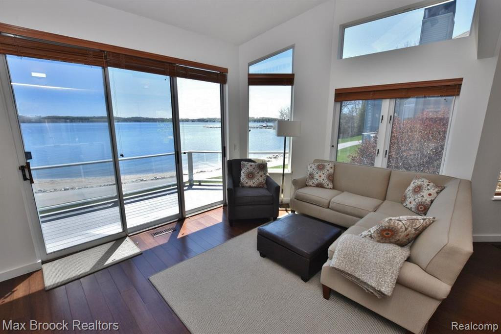 748 N YACHT CLUB Drive, 28, Suttons Bay, MI 49682 — Photo 14