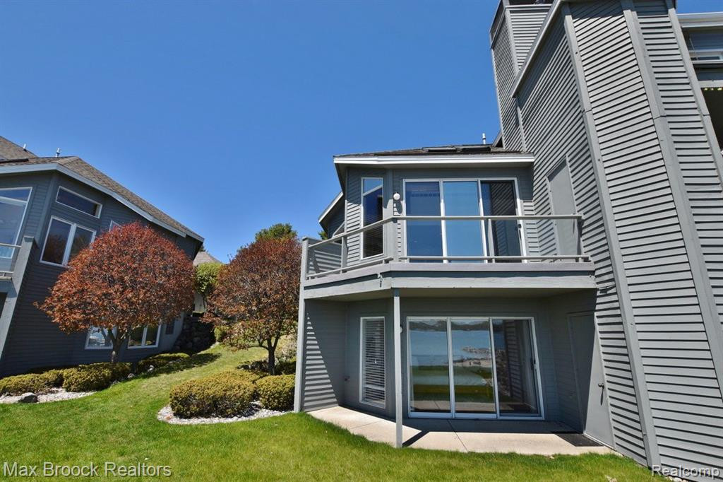 748 N YACHT CLUB Drive, 28, Suttons Bay, MI 49682 — Photo 30