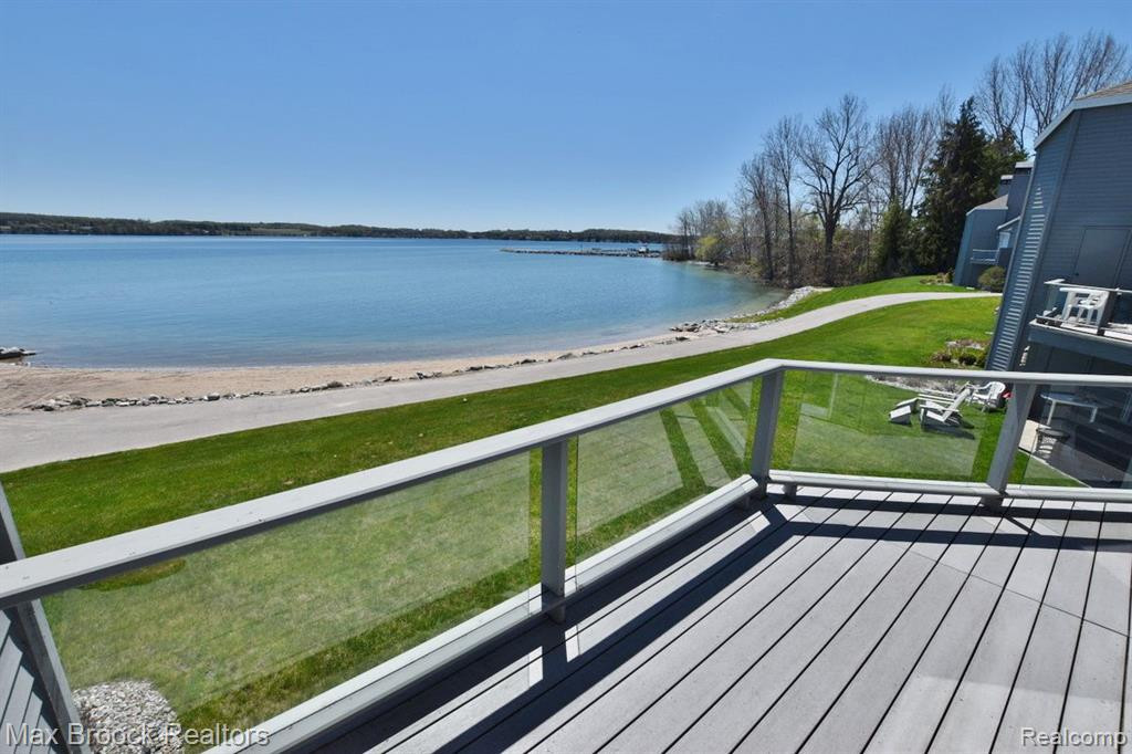 748 N YACHT CLUB Drive, 28, Suttons Bay, MI 49682 — Photo 32