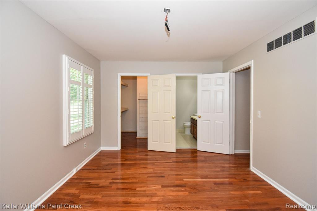 24236 BASHIAN Drive, Novi, MI — Photo 18