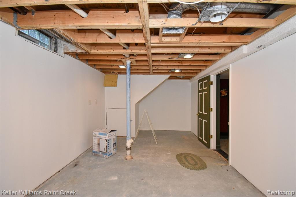 24236 BASHIAN Drive, Novi, MI — Photo 36