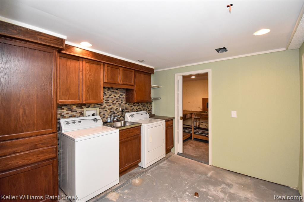 24236 BASHIAN Drive, Novi, MI — Photo 39