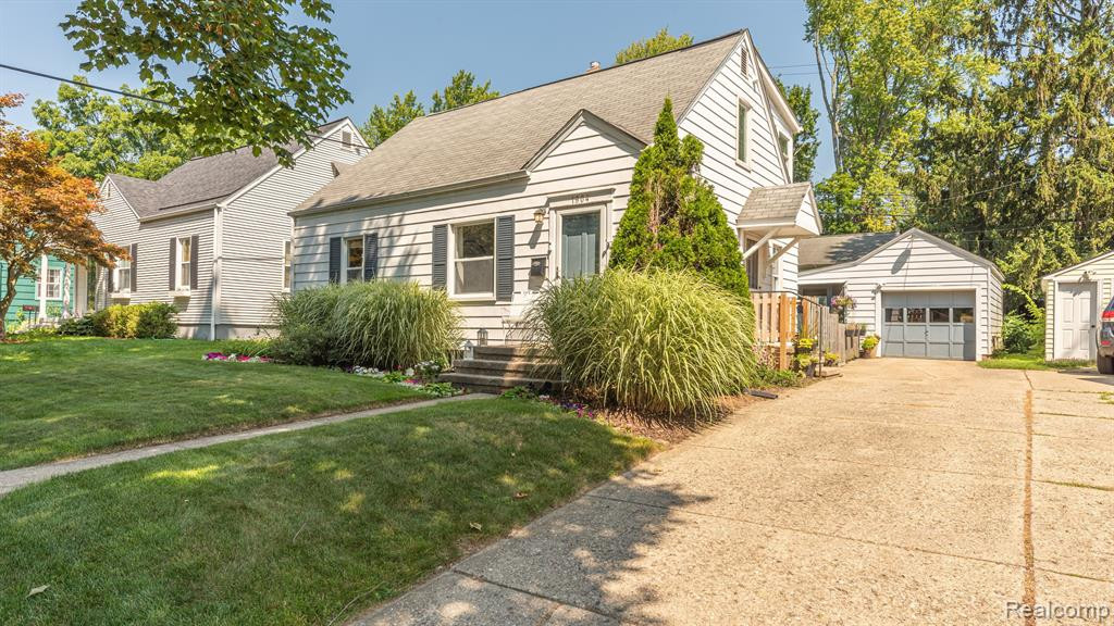 1904 ARBORVIEW Boulevard, Ann Arbor, MI 48103 — Photo 2