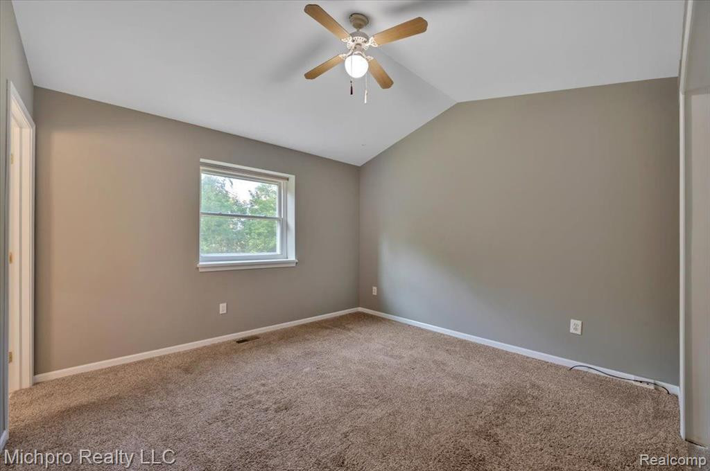 30 JAMESTOWN Drive, Metamora, MI 48455 — Photo 17