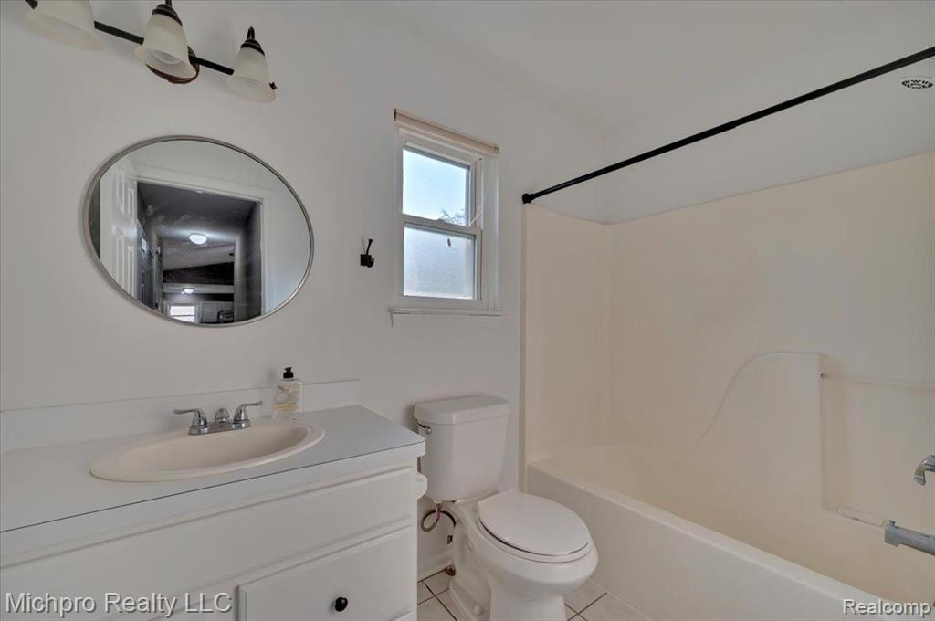 30 JAMESTOWN Drive, Metamora, MI 48455 — Photo 22