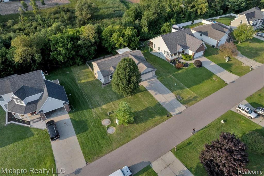 30 JAMESTOWN Drive, Metamora, MI 48455 — Photo 32