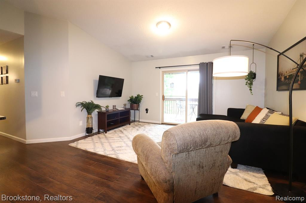 9786 SAWGRASS Court, Belleville, MI 48111 — Photo 2