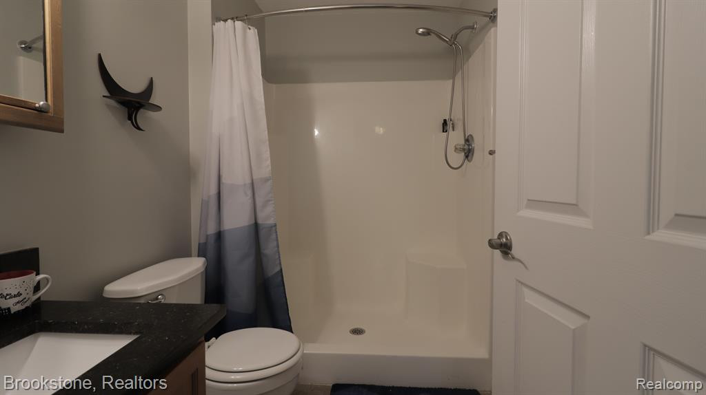 9786 SAWGRASS Court, Belleville, MI 48111 — Photo 23