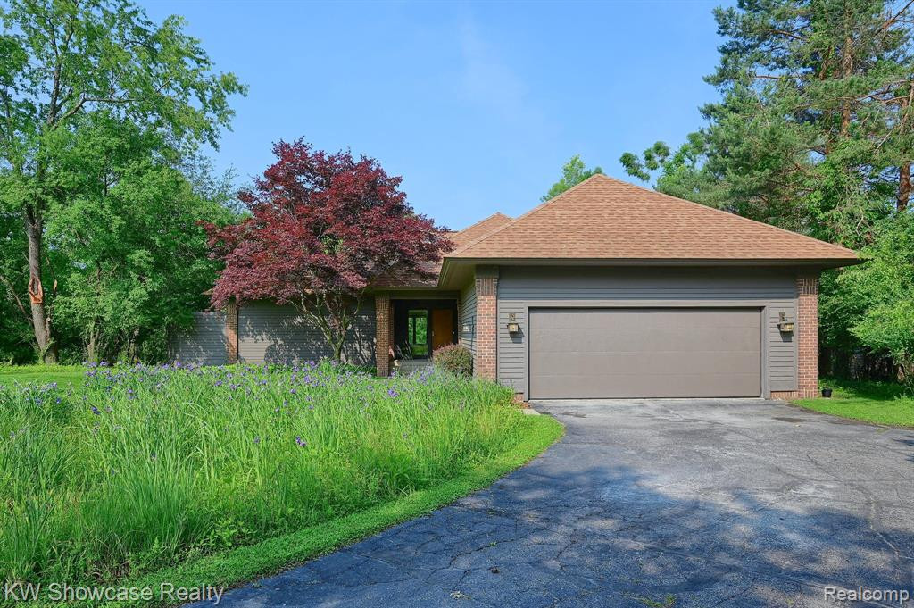 5128 PHEASANT Trail, Ann Arbor, MI 48105 — Photo 2